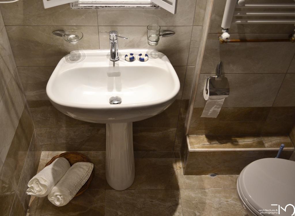 Ariadne & Theseus Apartments Naxos City 外观 照片